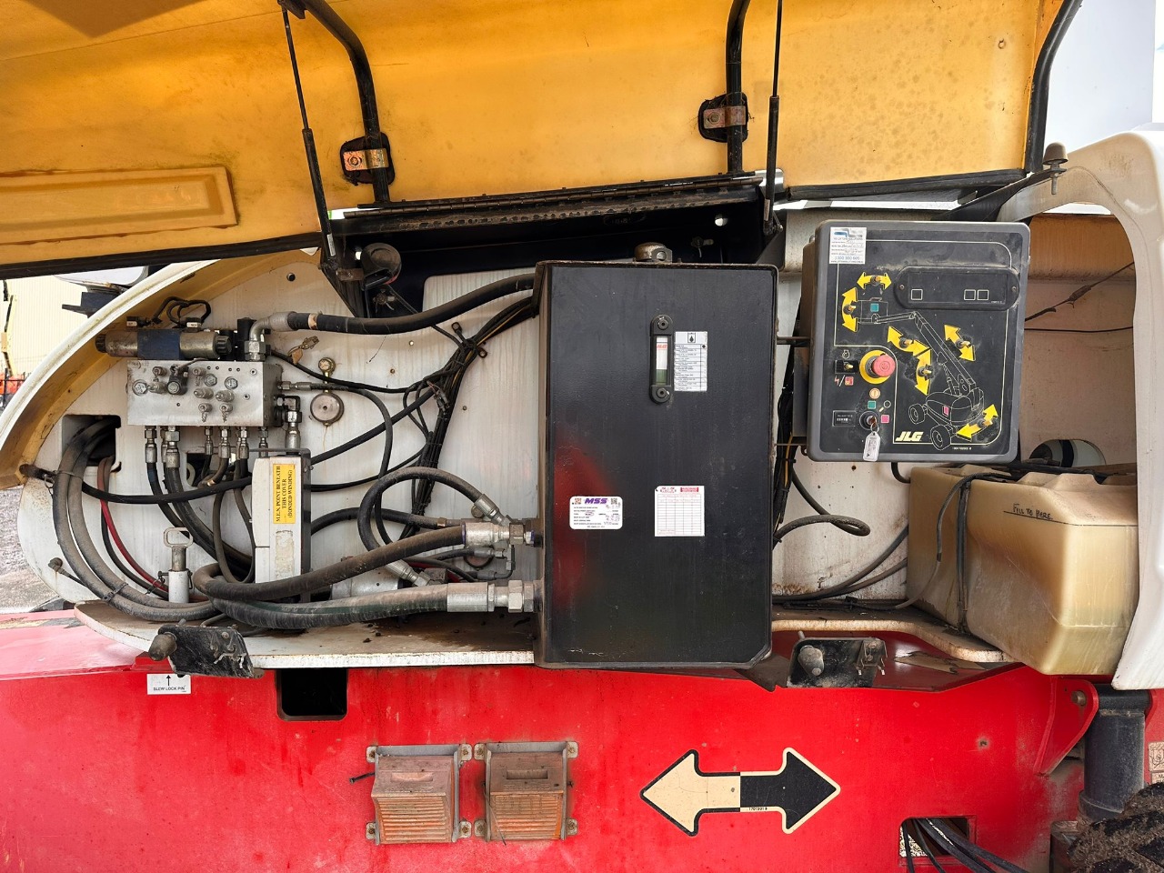 Sold - Scissor Lift - View 3